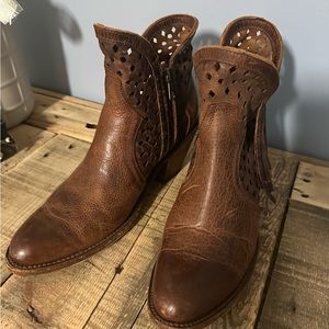 Ladies size 9 leather booties
